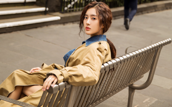 西宁机场回应摆渡车滞留事件：有航班准备滑行 不能组织旅客下车